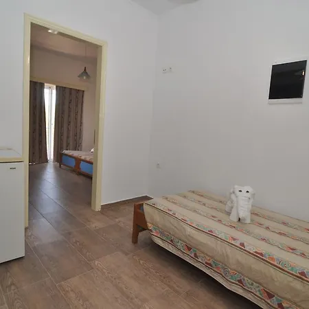 Hollywood Aparthotel
