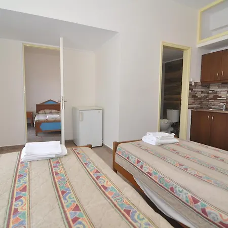 Hollywood Aparthotel