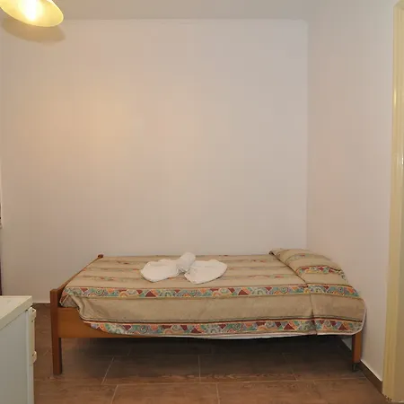 Hollywood Aparthotel Tigkaki (Kos)